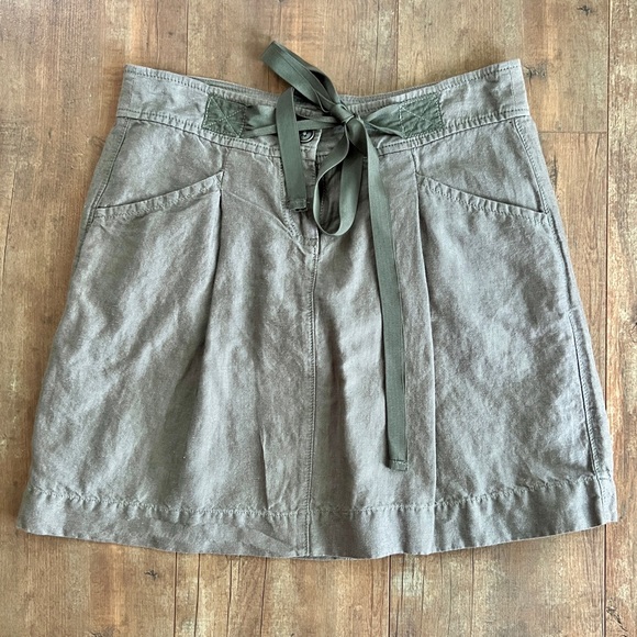LOFT Dresses & Skirts - LOFT Linen Khaki Green Ribbon Tie Front Skirt Size 2